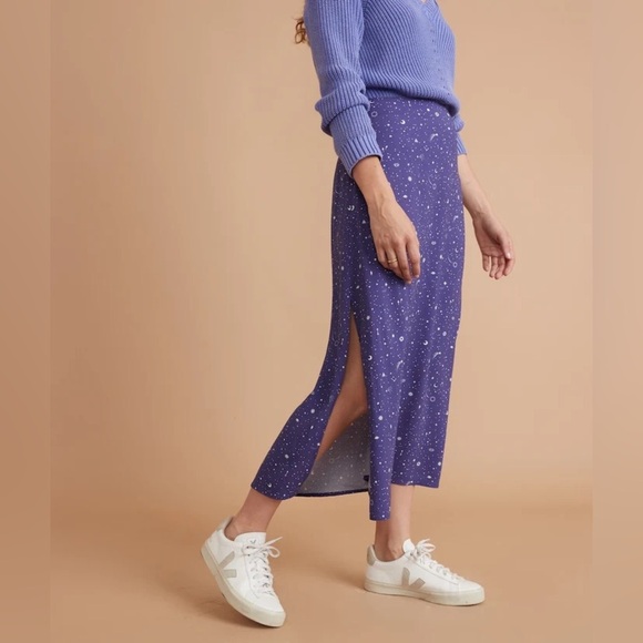 Marine Layer Ryan Midi Slip Skirt in Blue Celestial Print, Size 2 - Picture 3 of 11